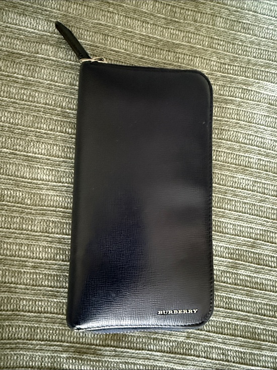 Burberry Handbags - Burberry woman’s Black Solid Zip-Around Long Wallet with Credit Card Slots
